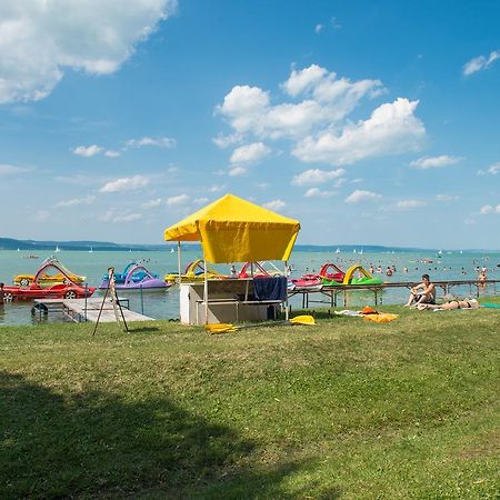 Familia Hotel Balatonboglár Exterior photo